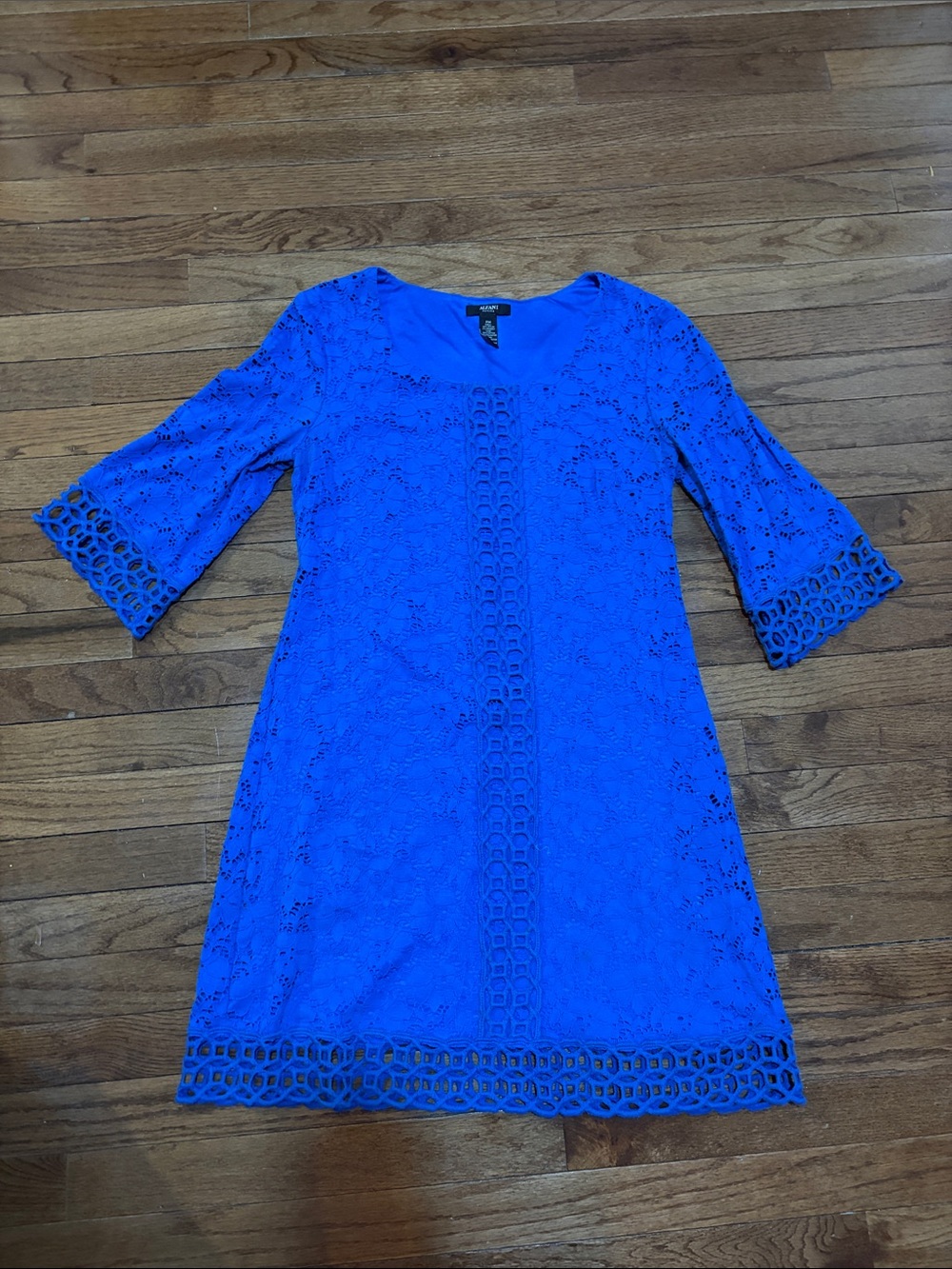 Alfani Royal Blue Lace Midi Dress 💕
